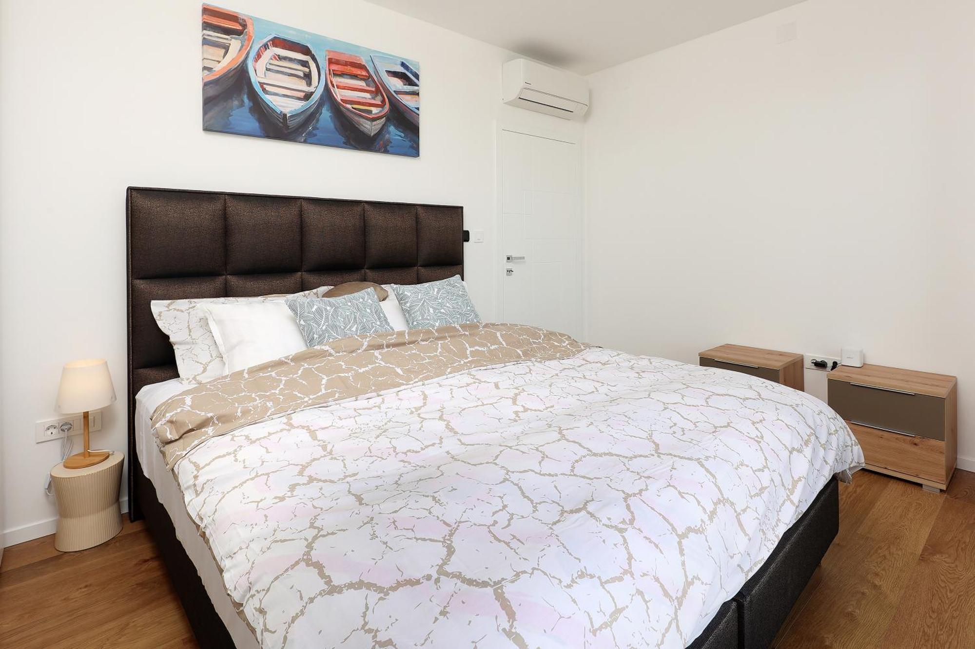 Anni-free Parking&evcharger-24h Self Check-in Apartment Opric