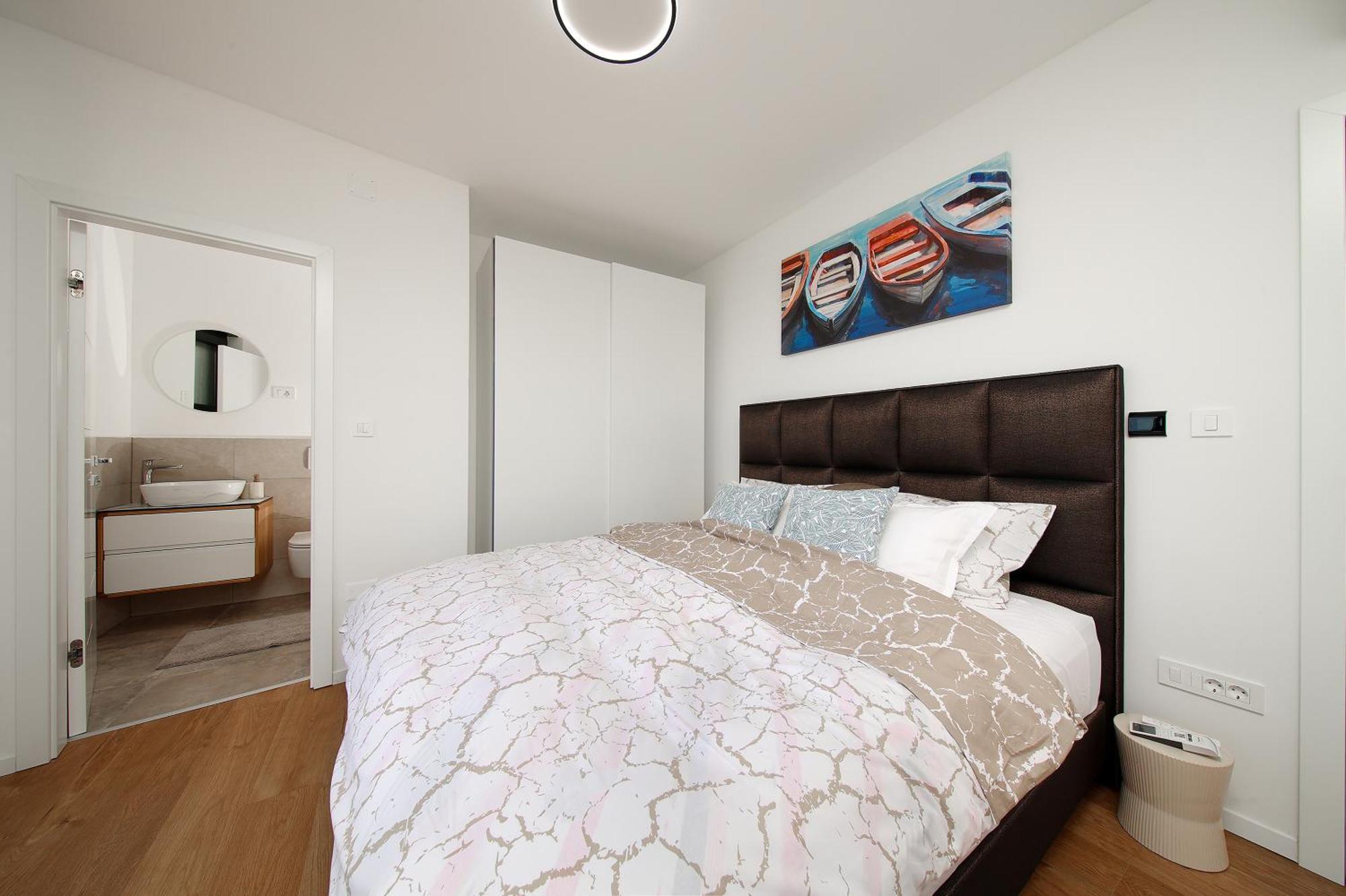 Apartment Anni-free Parking&evcharger-24h Self Check-in Opric