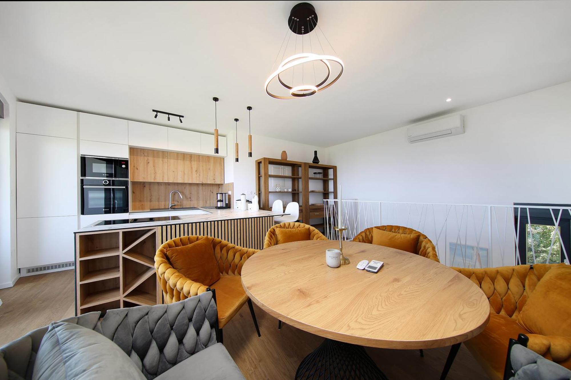 Apartment Anni-free Parking&evcharger-24h Self Check-in Opric